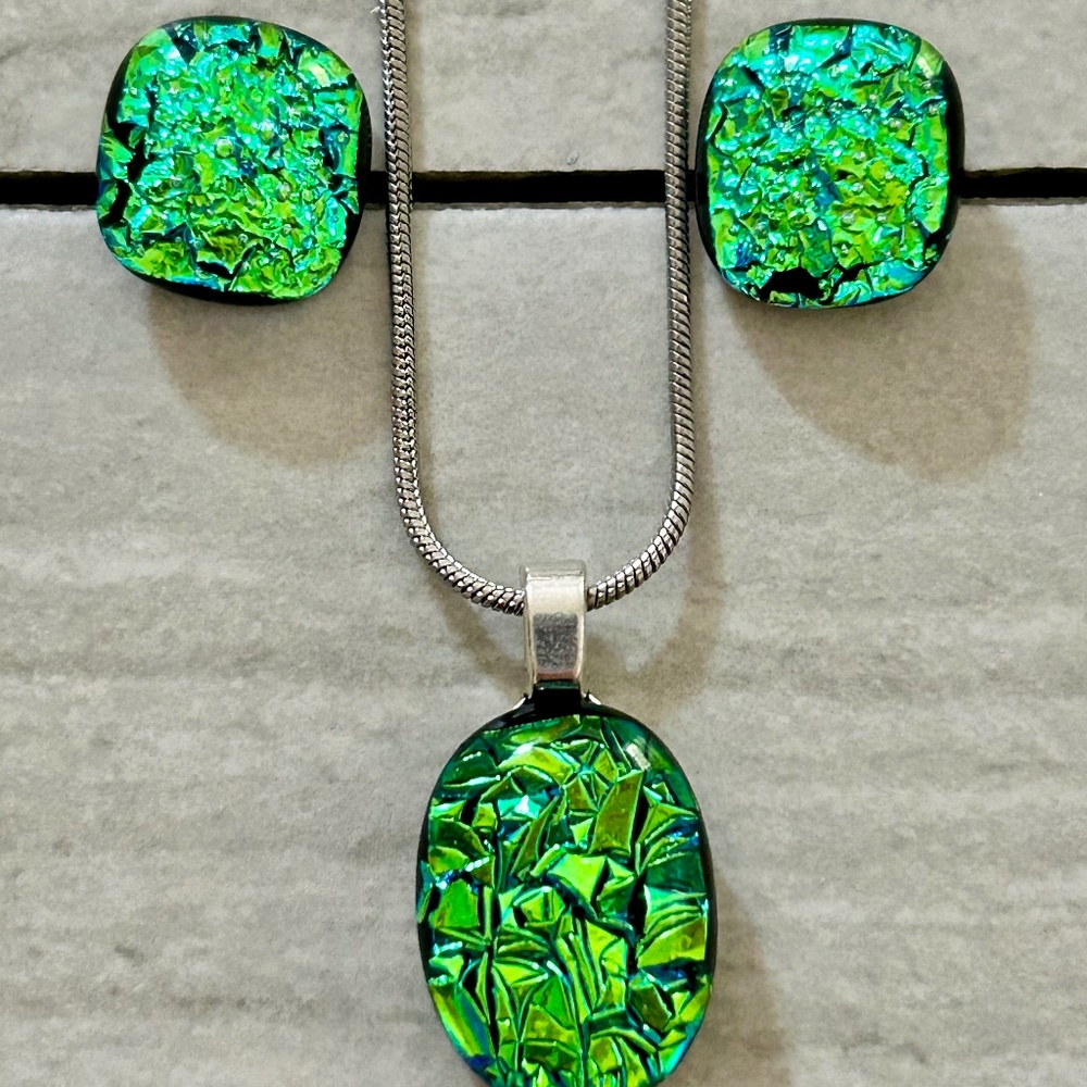 Bright green dichroic fused glass pendant and earrings set